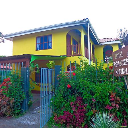 Cabinas Tortuguero Natural Hostel Buitenkant foto