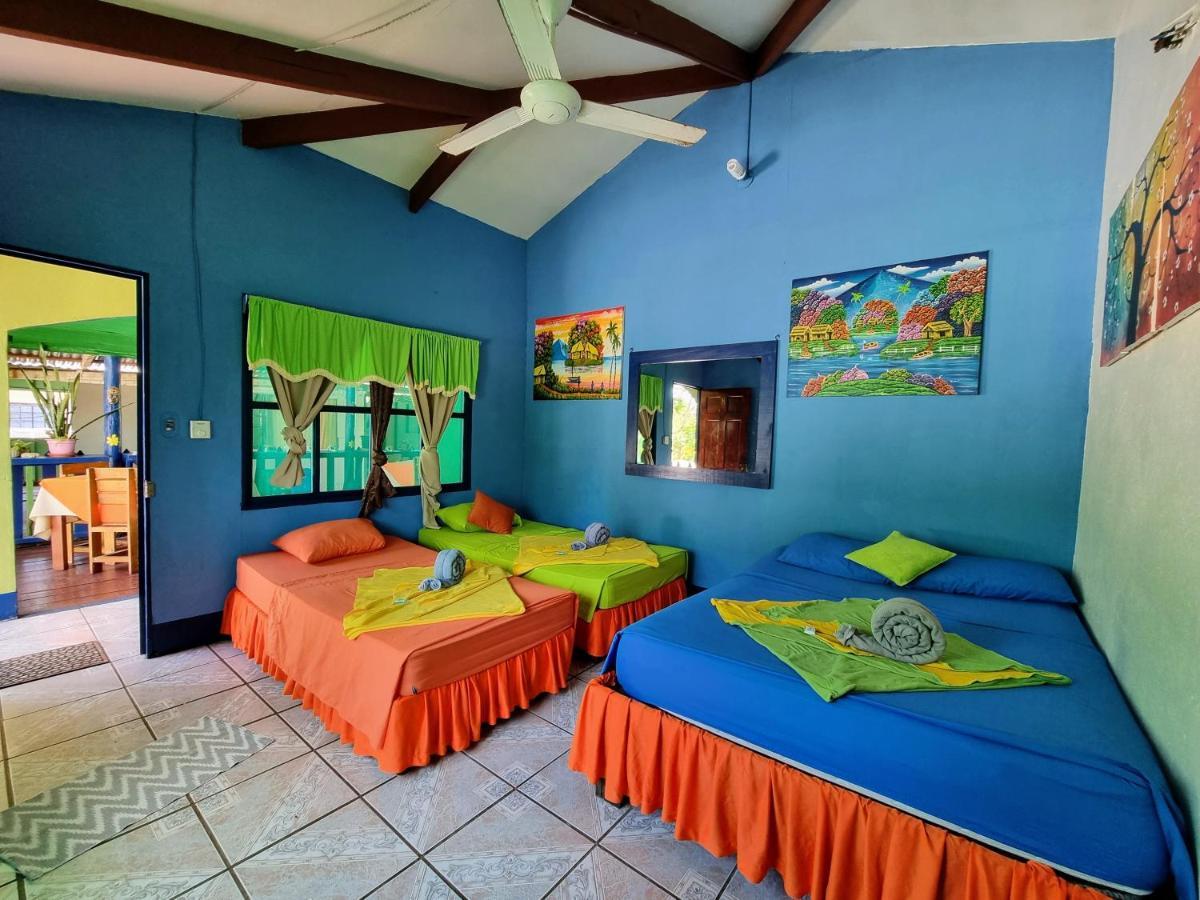 Cabinas Tortuguero Natural Buitenkant foto