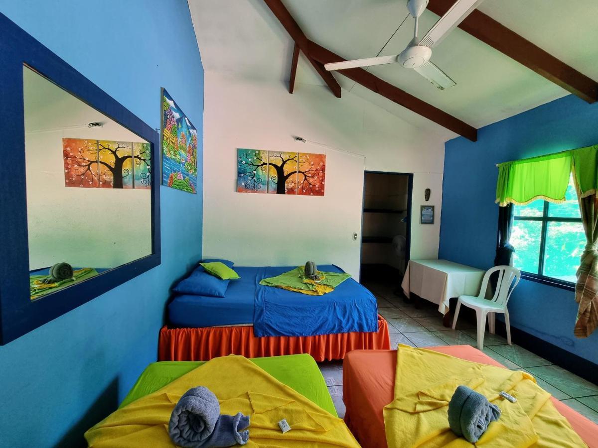 Cabinas Tortuguero Natural Buitenkant foto