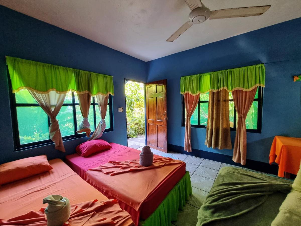 Cabinas Tortuguero Natural Buitenkant foto