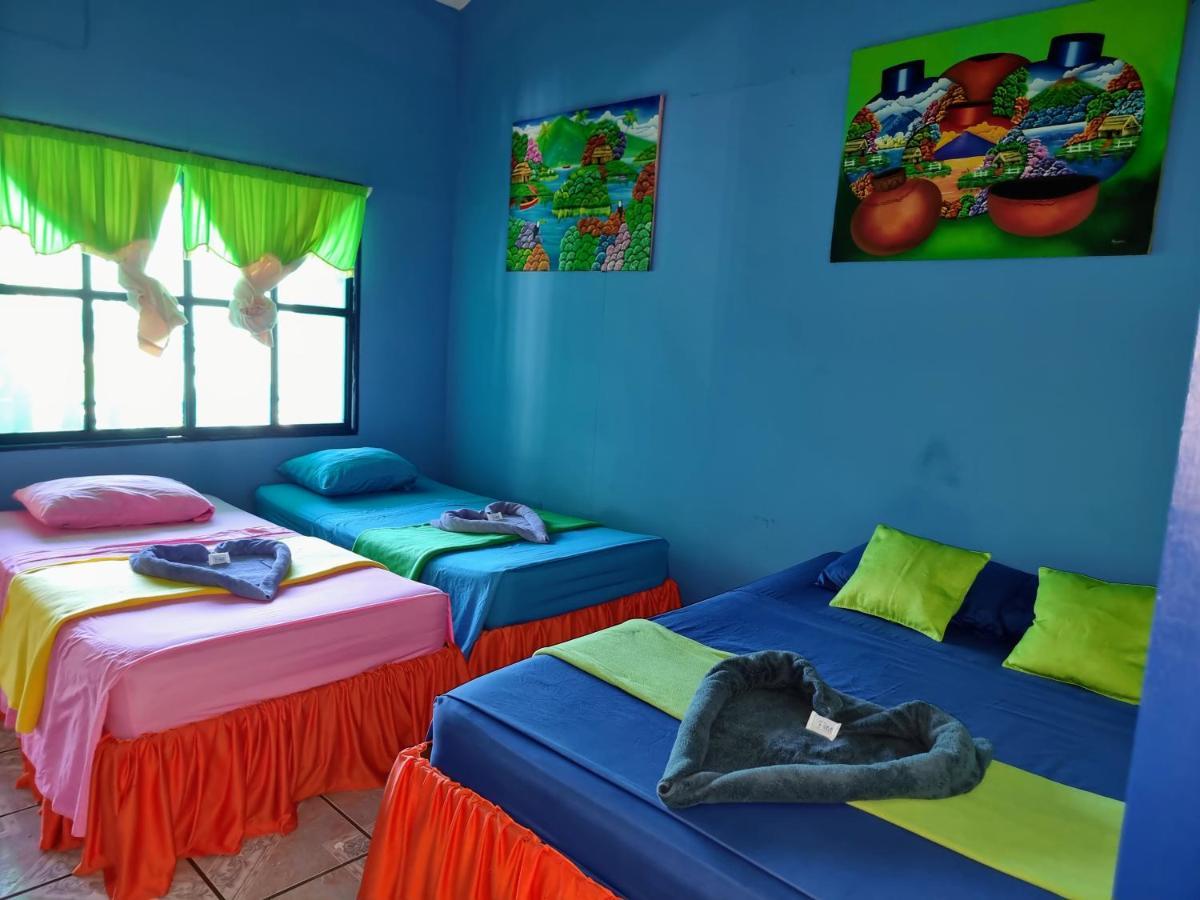 Cabinas Tortuguero Natural Buitenkant foto