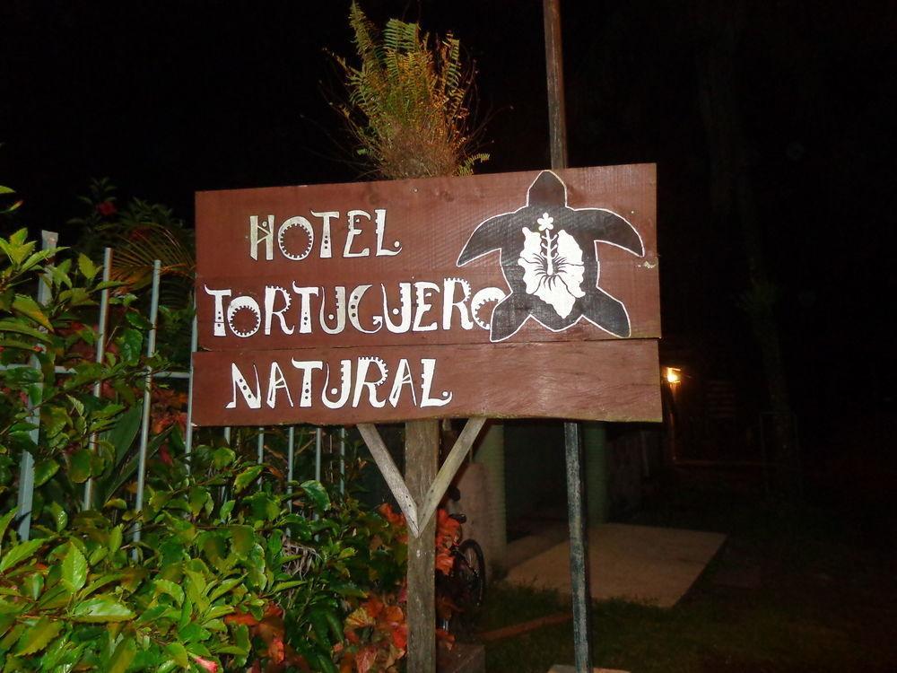 Cabinas Tortuguero Natural Hostel Buitenkant foto