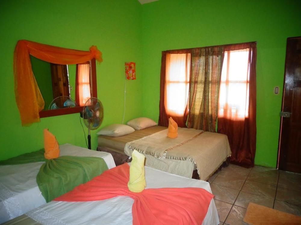 Cabinas Tortuguero Natural Buitenkant foto