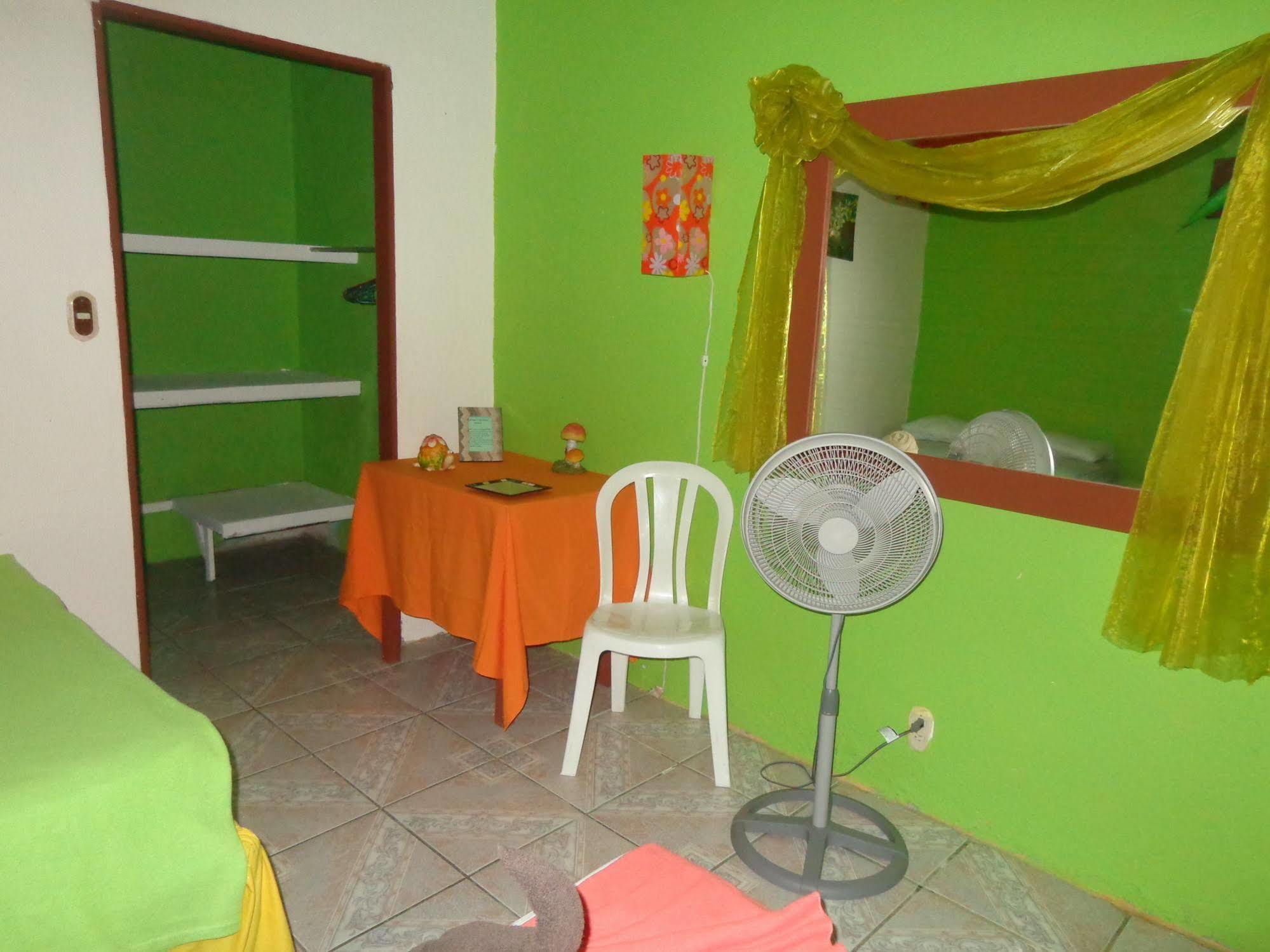 Cabinas Tortuguero Natural Buitenkant foto